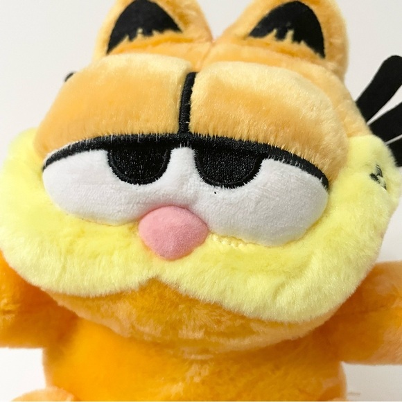 Garfield Plush Disney Store Stuffed Animal 8” Tall - Picture 2 of 15